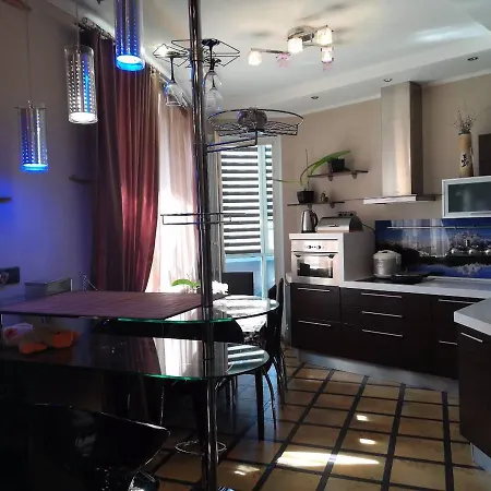 Apartment On Heroiv Stalinhradu Kyiv