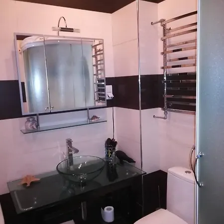 Apartment On Heroiv Stalinhradu Kyiv
